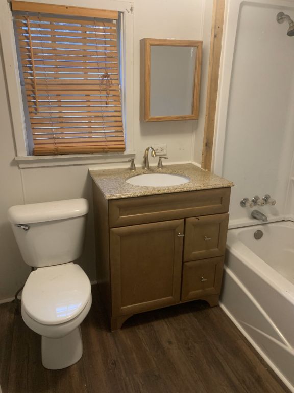 2-Bedroom Home for Rent, New Flooring, Updated Kitchen and Bathroom, Some Bills Paid!