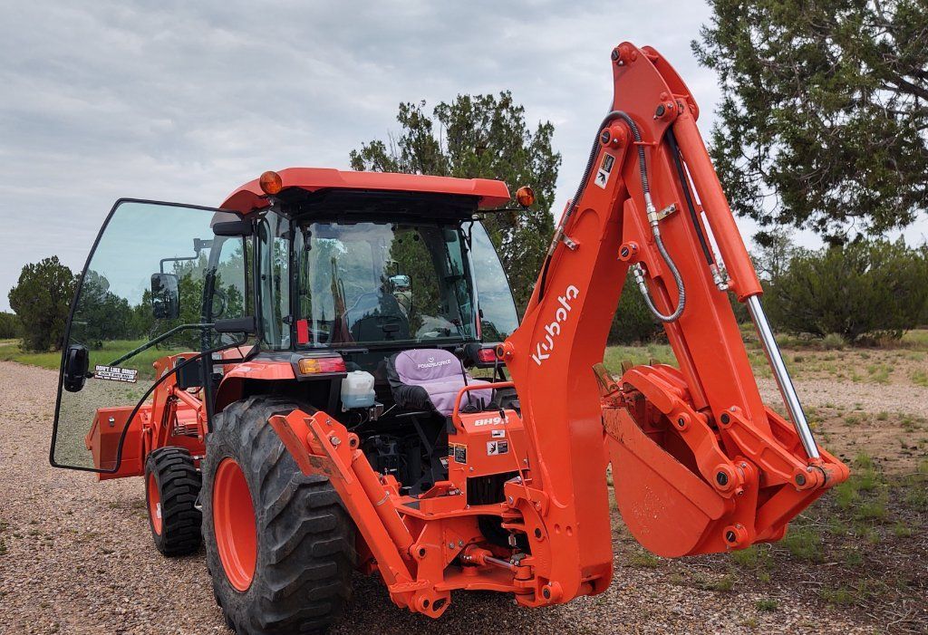 Kubota tractor L6060