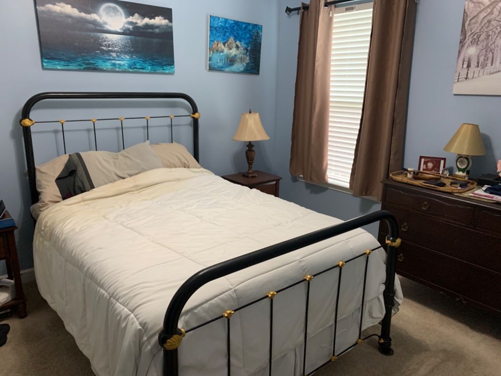 Roommate wanted