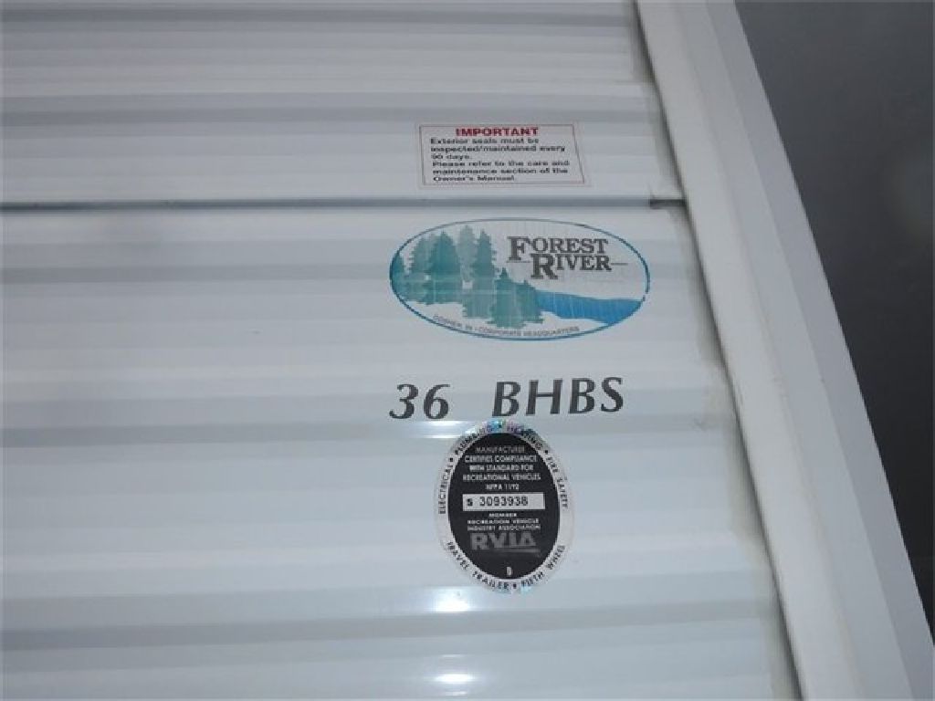 2013 Komfort Trailbl 27 Rear Bath 2 Slides Travel Trailer