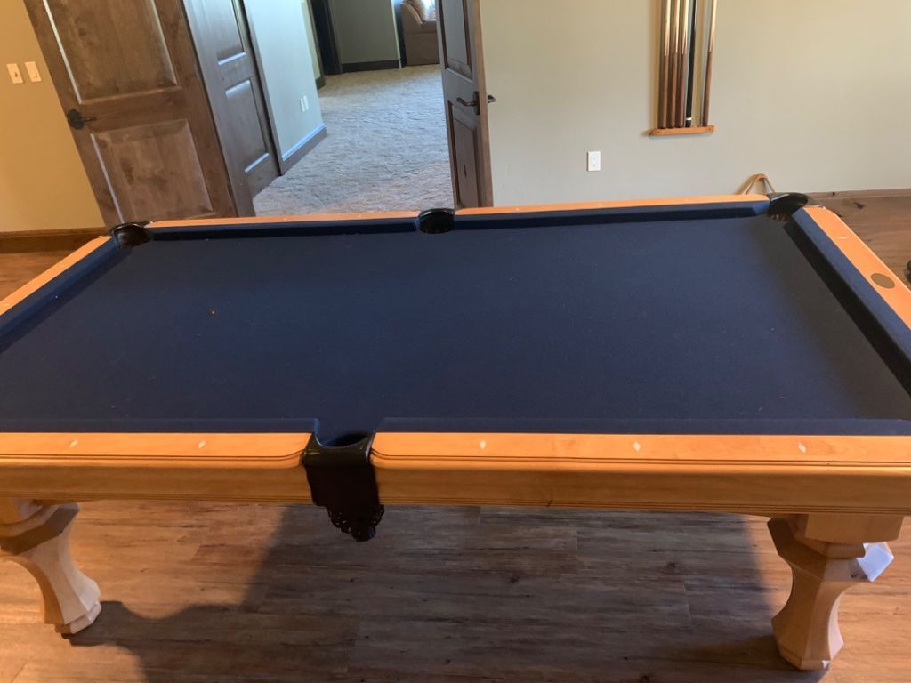 Pool table