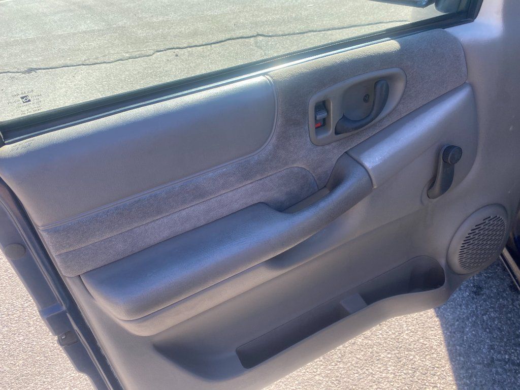 2000 Chevrolet S-10