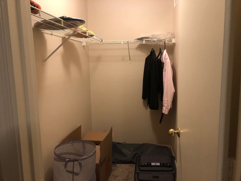 $990 / 2br - 930ft2 - 2 bedroom 1 bath sublet