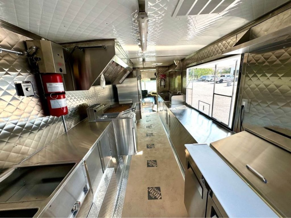2017 Freightliner step van FOOD TRUCK Class IV Kitchen