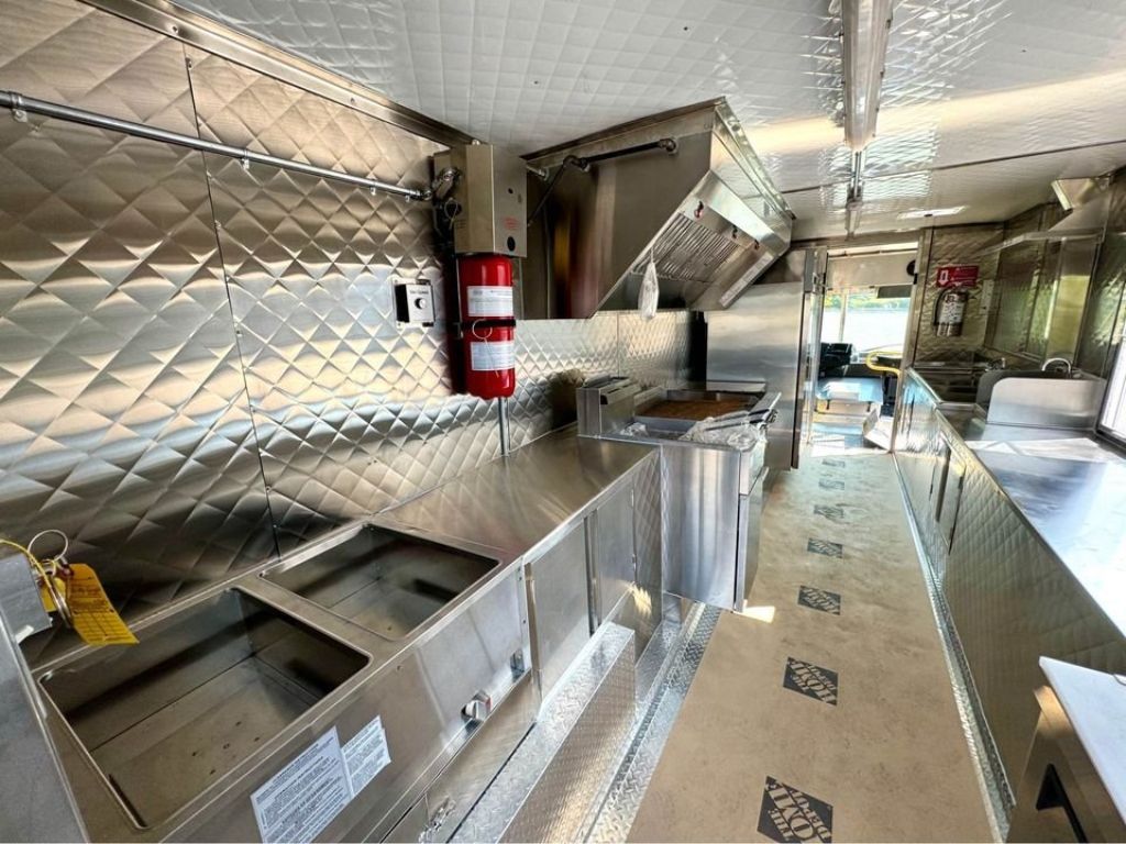 2017 Freightliner step van FOOD TRUCK Class IV Kitchen