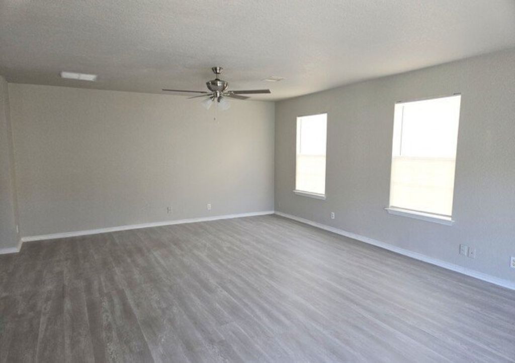 10619 Barbwire Pass - Home For Rent 4/2.5/2 in San Antonio. TX 78254