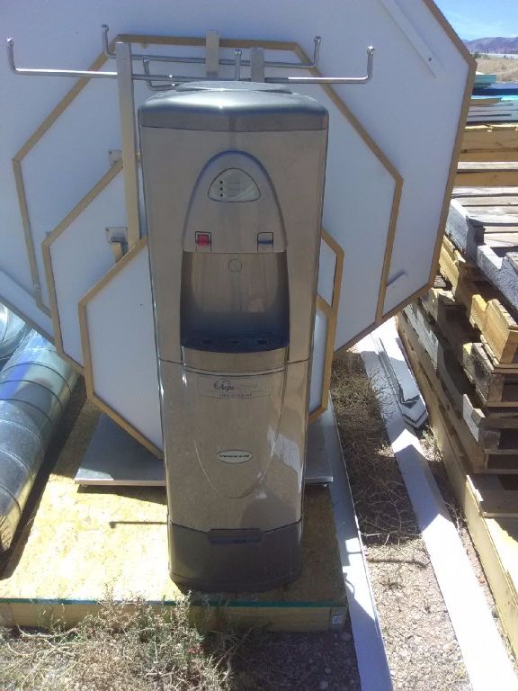 Hot cold water purifier