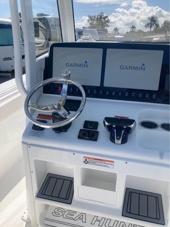 2021 Sea Hunt 27 Gamefish FS VIP Island, Fl 114900