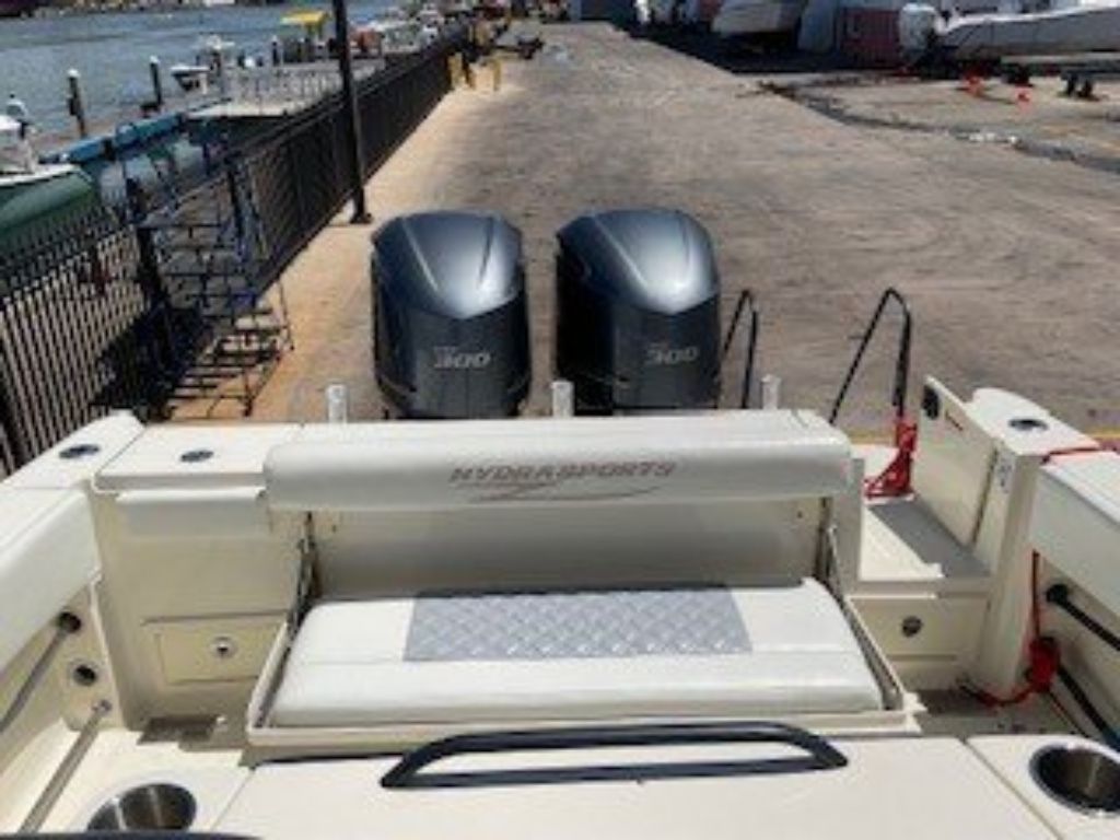 2012 Hydra Sports 3000 CC