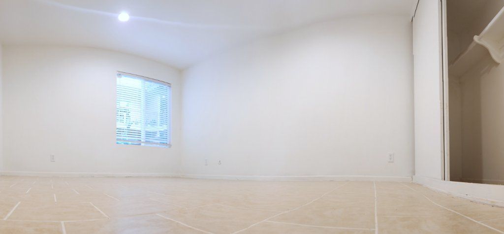 Very Large 1 Bed/1 Bath - Great Value, Large Patio