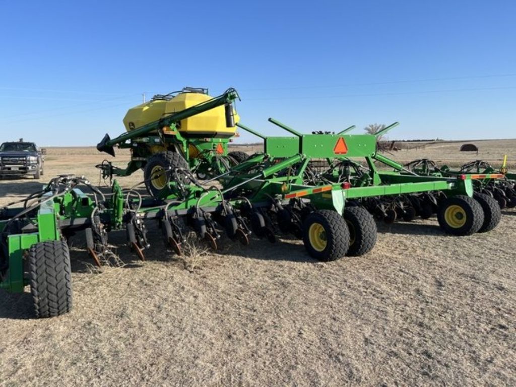 John Deere 1890/1910 Air Seeder For Sale in McCracken, Kansas 67556
