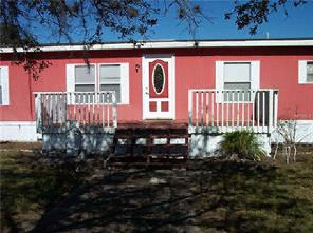 FANTASTIC 4/2 GREAT HOME FOR INVESTMENT INCOME