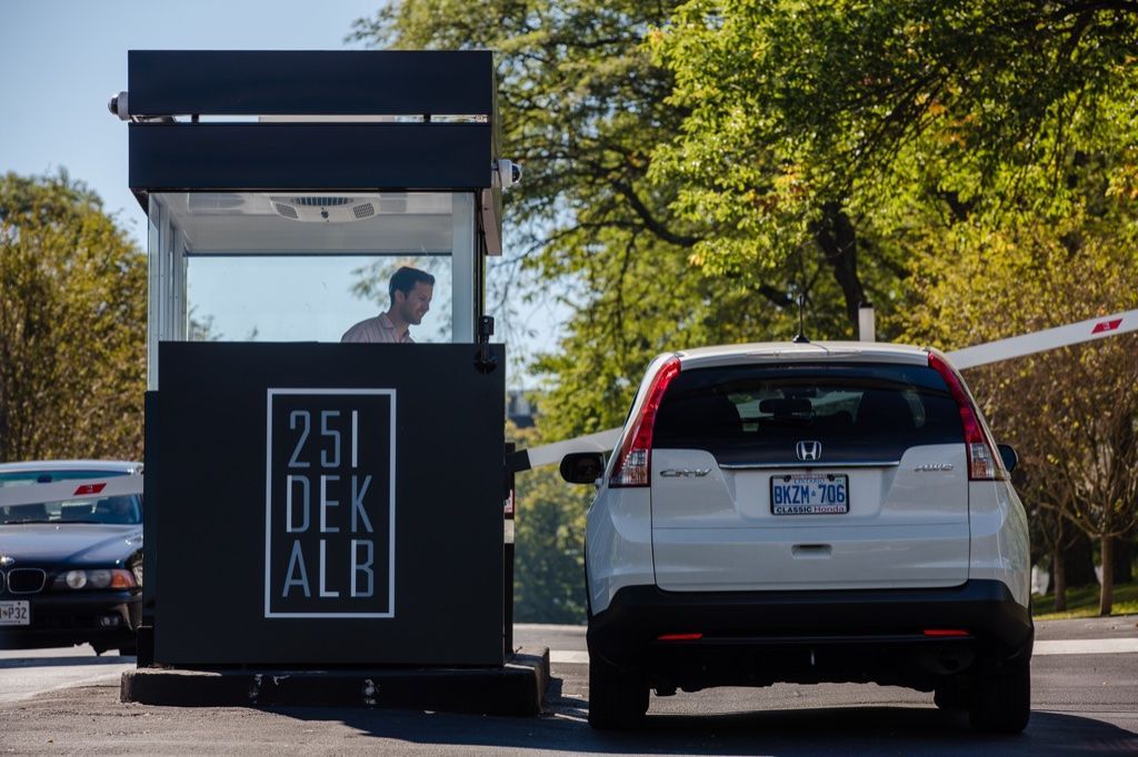 Subleasing 2 bed 1 bath luxury apartment at king of Prussia