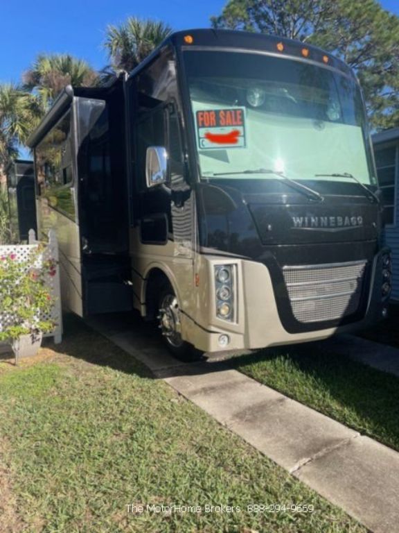 2019 Winnebago Sightser 33C **REDUCED**
