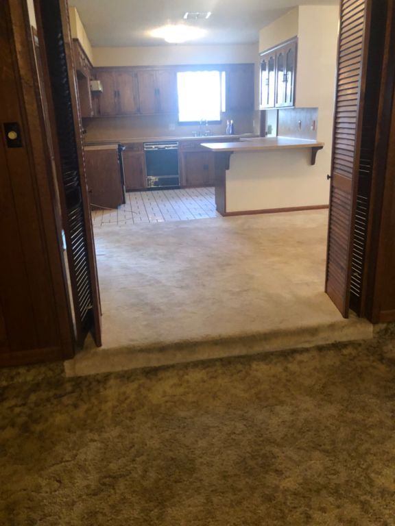 Pleasant 4 bedroom 2 BA 2,532 sq ft home w/2 car garage for rent in Haughton, La  (682) 558 - 0387