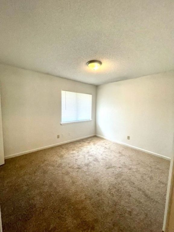 2 Bedroom Townhome PET FRIENDLY!!