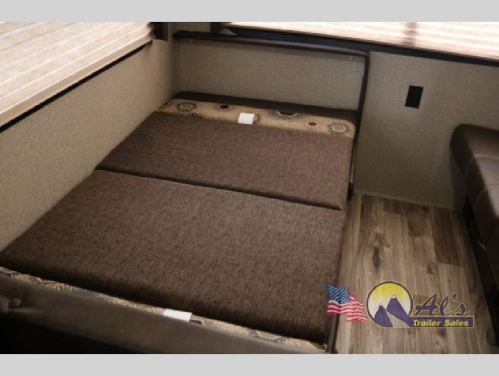 New 2018 Keystone RV Springdale 201RDWE
