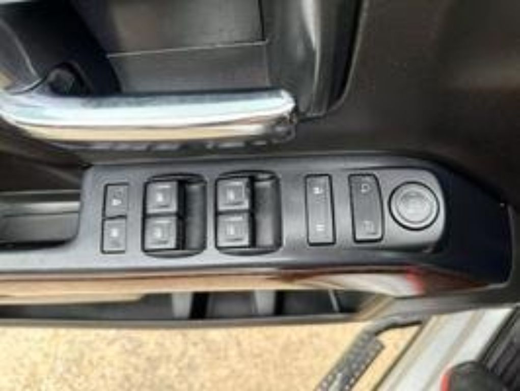 2014 GMC Sierra 1500 Crew Cab SLE Pickup 4D 5 3/4 ft