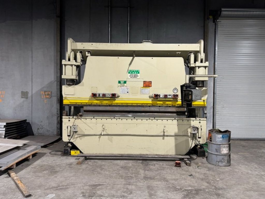 Cincinnati 230FM 12'x 230 Ton Press Brake RTR# 4033509-01