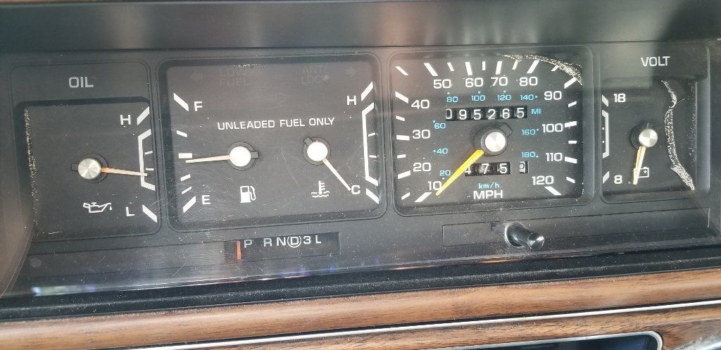 1991 Chrysler New Yorker Salon