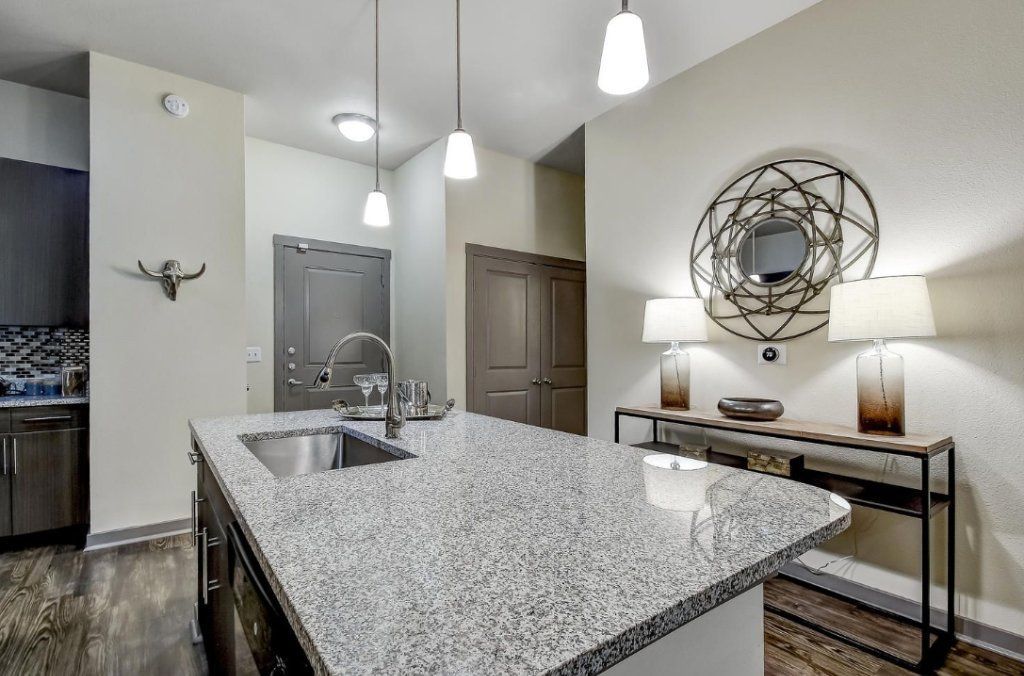 Avita @ Alamo Heights 2-bedroom 2-bath