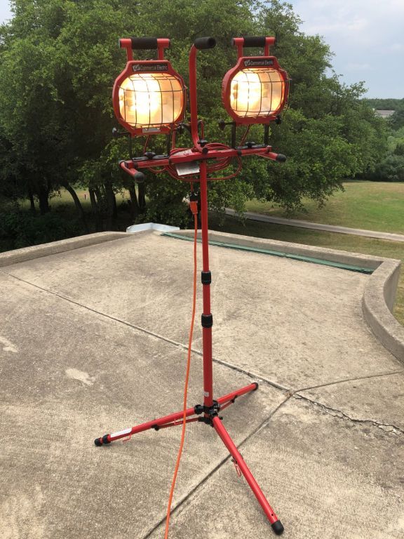 Commercial Electric tripod light