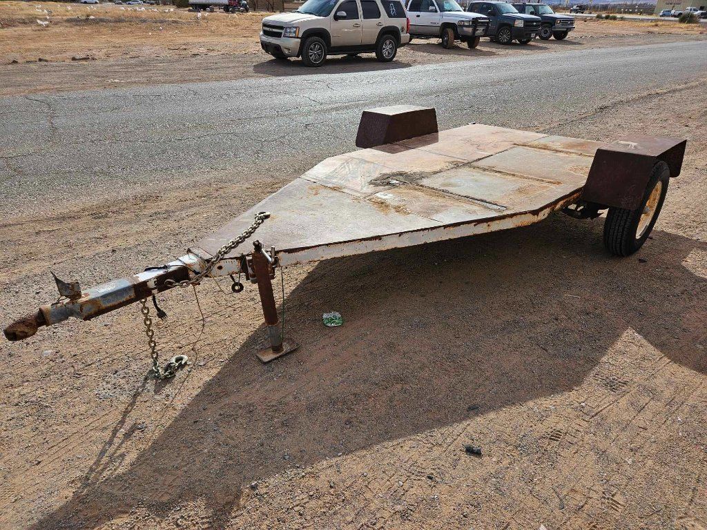 2-Bike Trailer with Wheel Chocks
