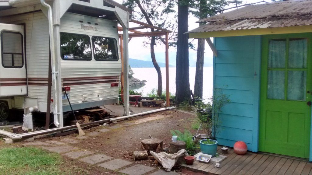 Beachfront 29' Alpenlite for one