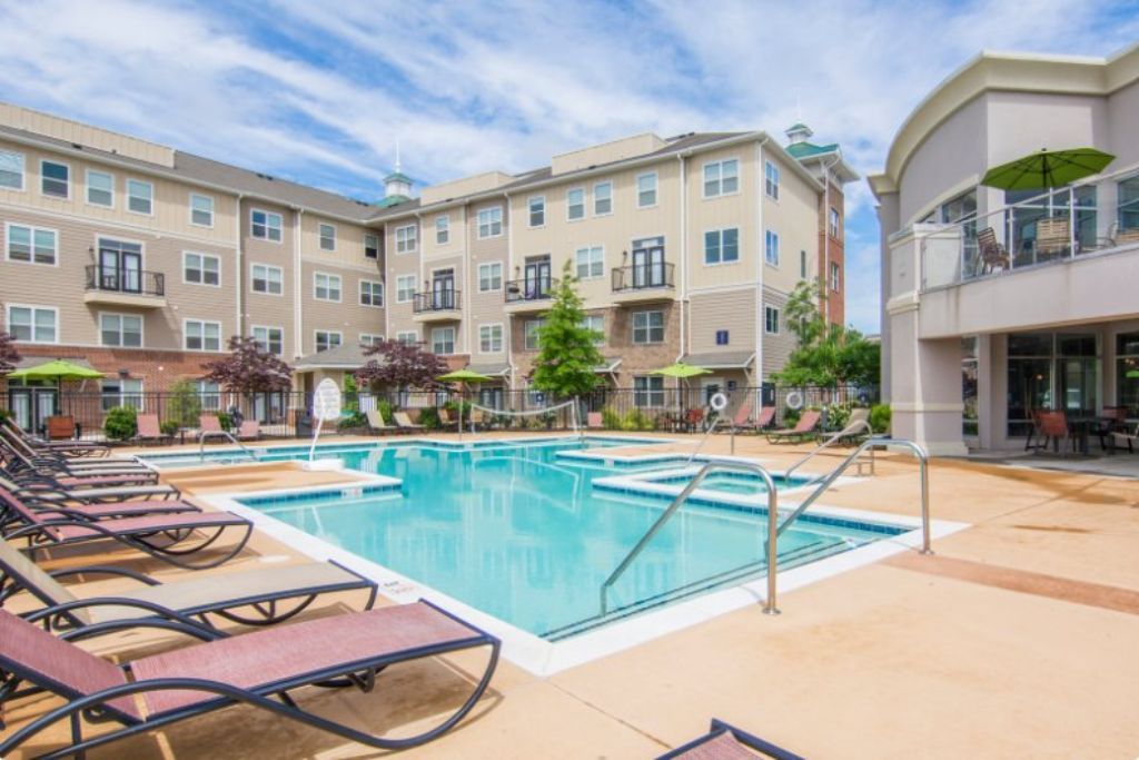 Apartment available for sublease