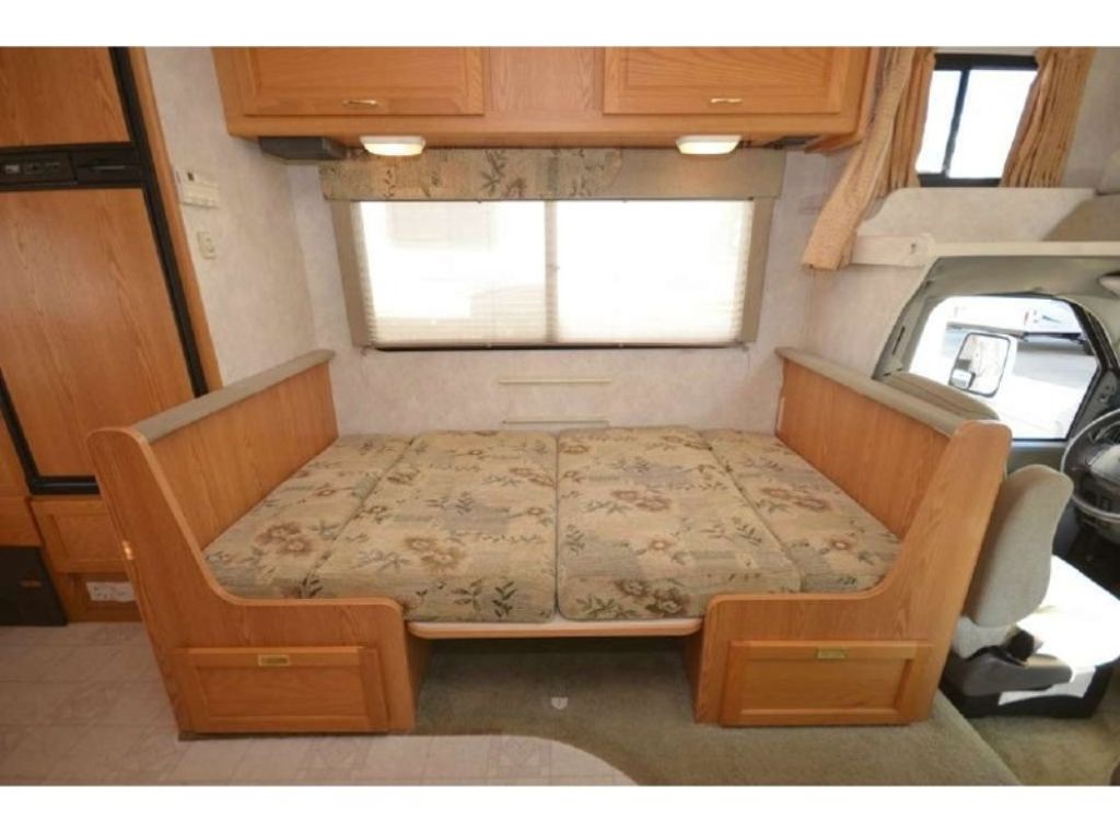 2003 Itasca Spirit 24V by Winnebago