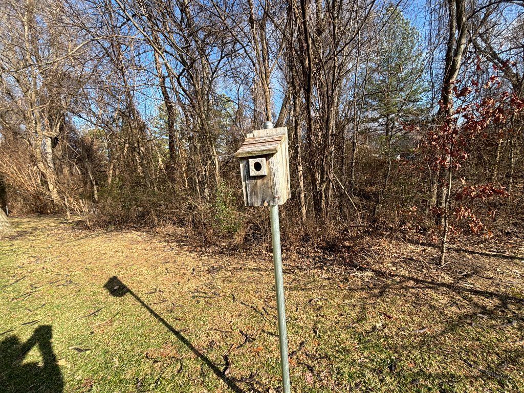 3 bdr, 3 baths, 2 car garage, deck, patio located in Paducah Kentucky