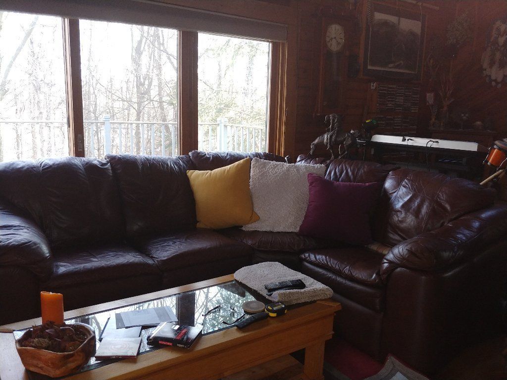 Sectional couch