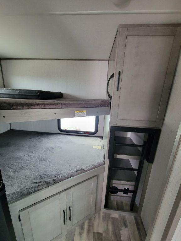 2022 Dutchmen Kodiak 296BHSL Bunk Model Travel Trailer Camper RV Like Keystone, Forest River, Heartl