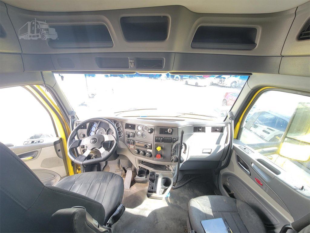 2017 Peterbilt 579 Semi Tractor For Sale In Philadelphia, Pennsylvania 19116