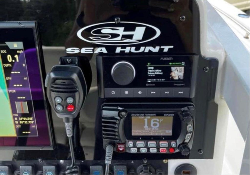2013 Sea Hunt 25 Gamefish 2022 Yamaha :: 4Stroke, , Twin, 150 HP, 97 Hours, Engine Warranty Summervi