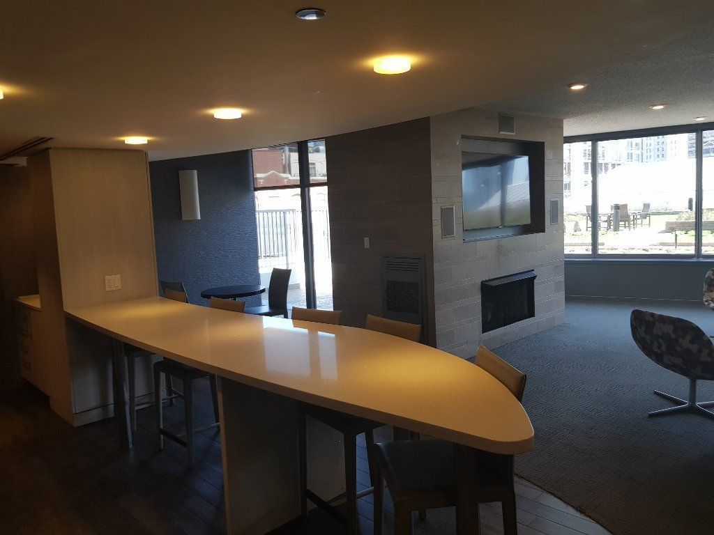 River North FURNISHED 1BR 1BA on 30th floor - floor to ceiling windows