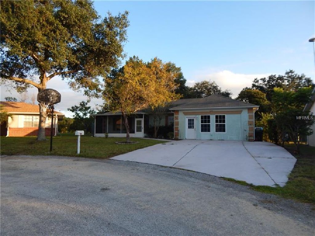 Great location. Just south of I-4 off of rte 27 near shopping and restaurants.
