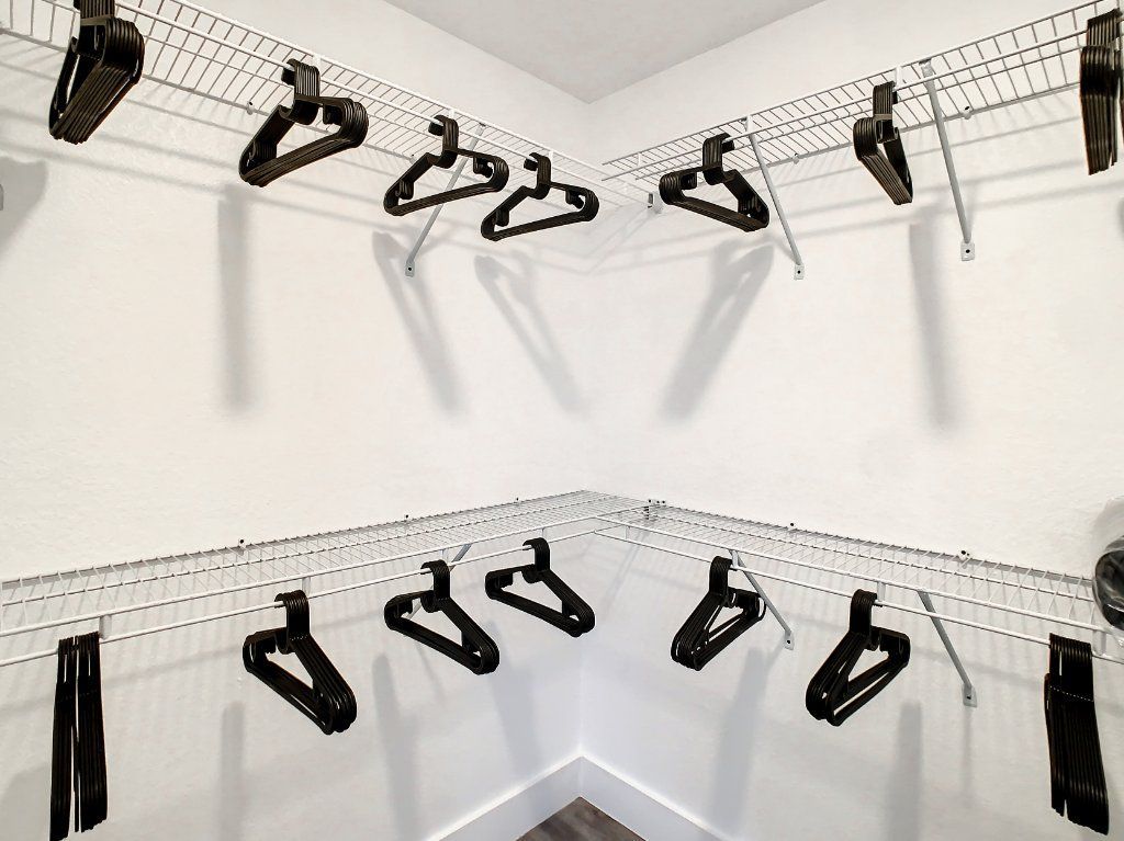 BEAUTIFUL 2-BED CONDO IN ORLANDO, FULLY FURNISHED!