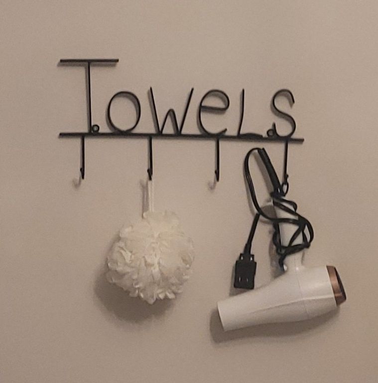 "Newly Decorated Room" available in Cheerful 5 star glam home w/ pool/spa/gazebo!