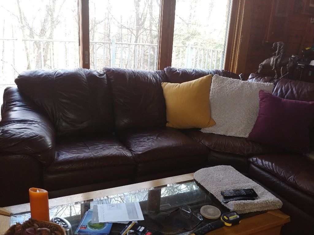 Sectional couch