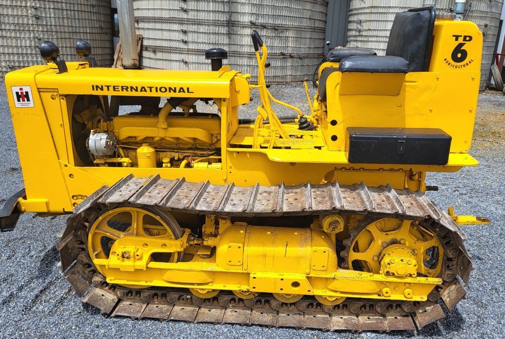 International TD-6 Series 62 Crawler Tractor For Sale In Shippensburg, Pennsylvania 17257