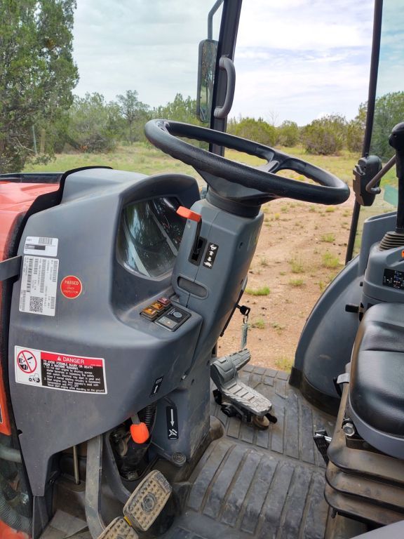 Kubota tractor L6060
