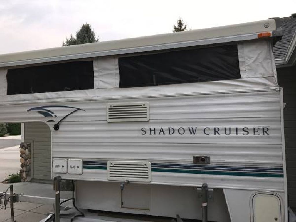 SHADOW CRUISER TRUCK CAMPER