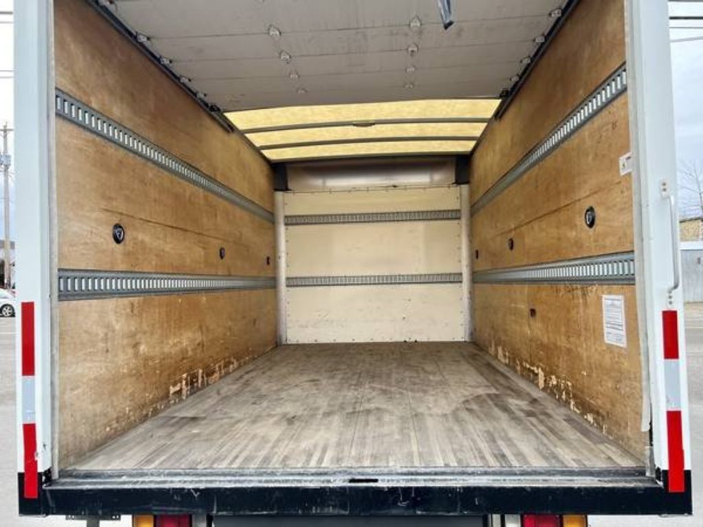 2020 Isuzu NPR BOX VAN 16FT Turbo Diesel