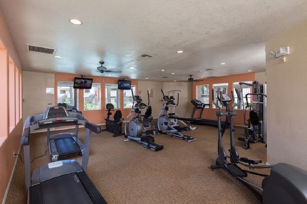 2/2 Sublet through 2/23/18