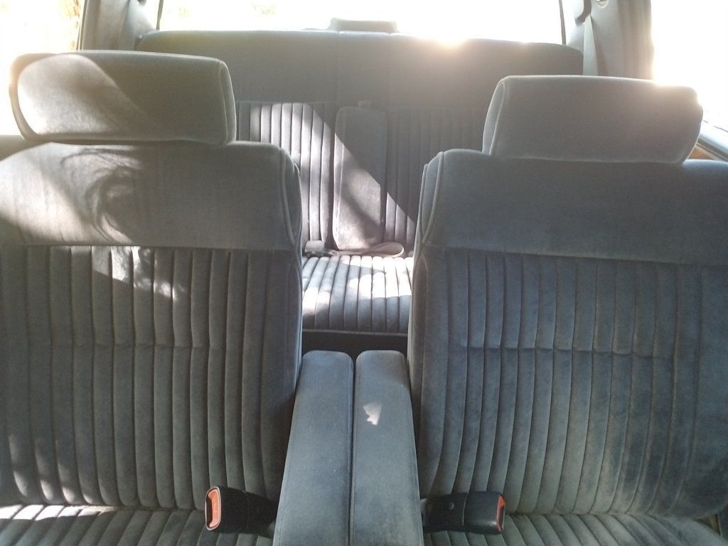 1991 Chrysler New Yorker Salon