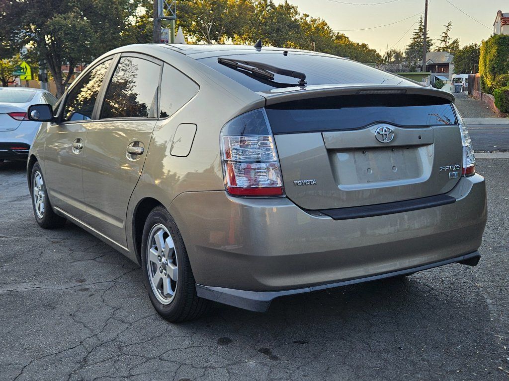 2005 Toyota Prius Hatchback 4D