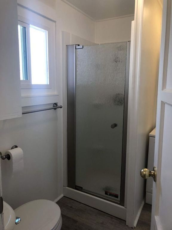 1 bed 1 bath 400 sqft