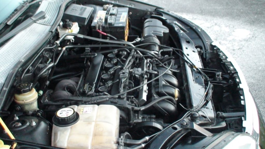 2005 FORD FOCUS ZX3 5 SPEED 98K MILES