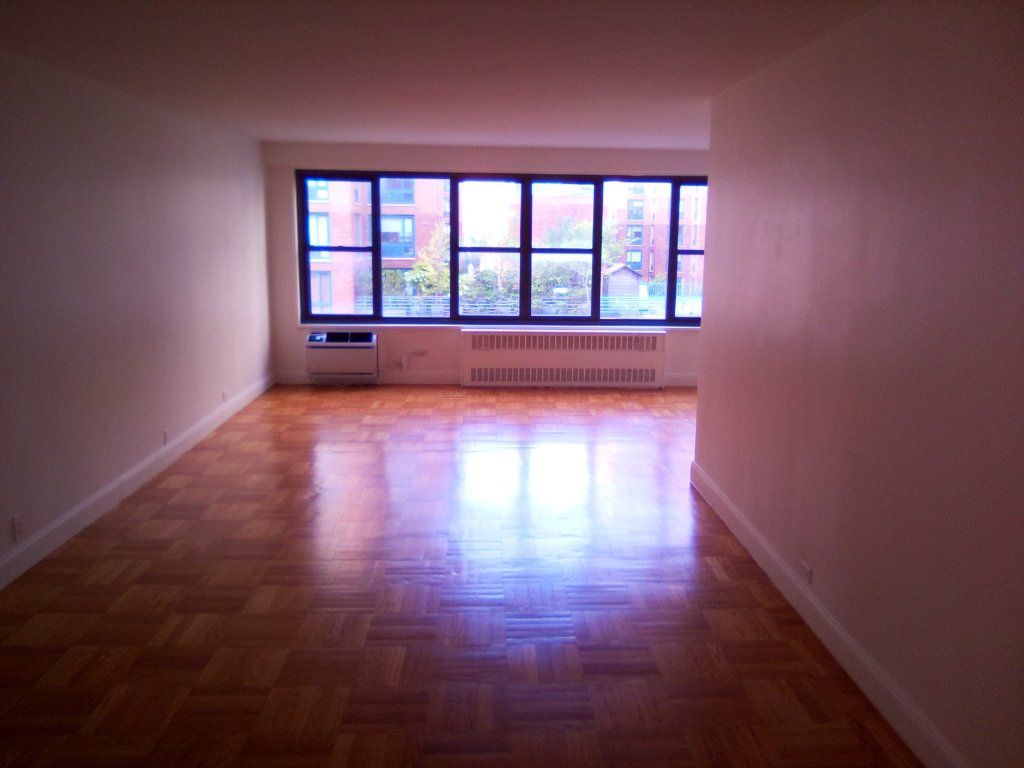 Stylish No Fee Union Square 1BR, $6450